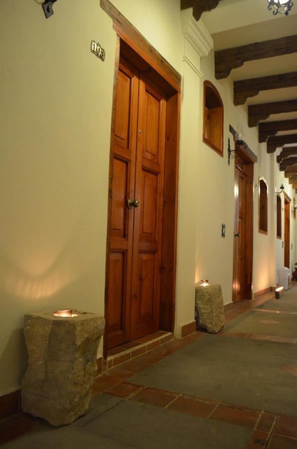 Hotel Provincia Сан-Кристобаль-де-Ла-Касас Экстерьер фото